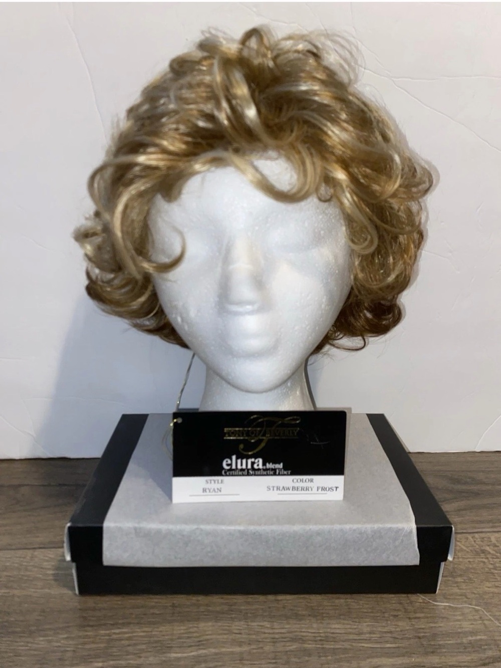 Tony Of Beverly Elura Blend Wig RYAN in Strawberry Frost New in Box.